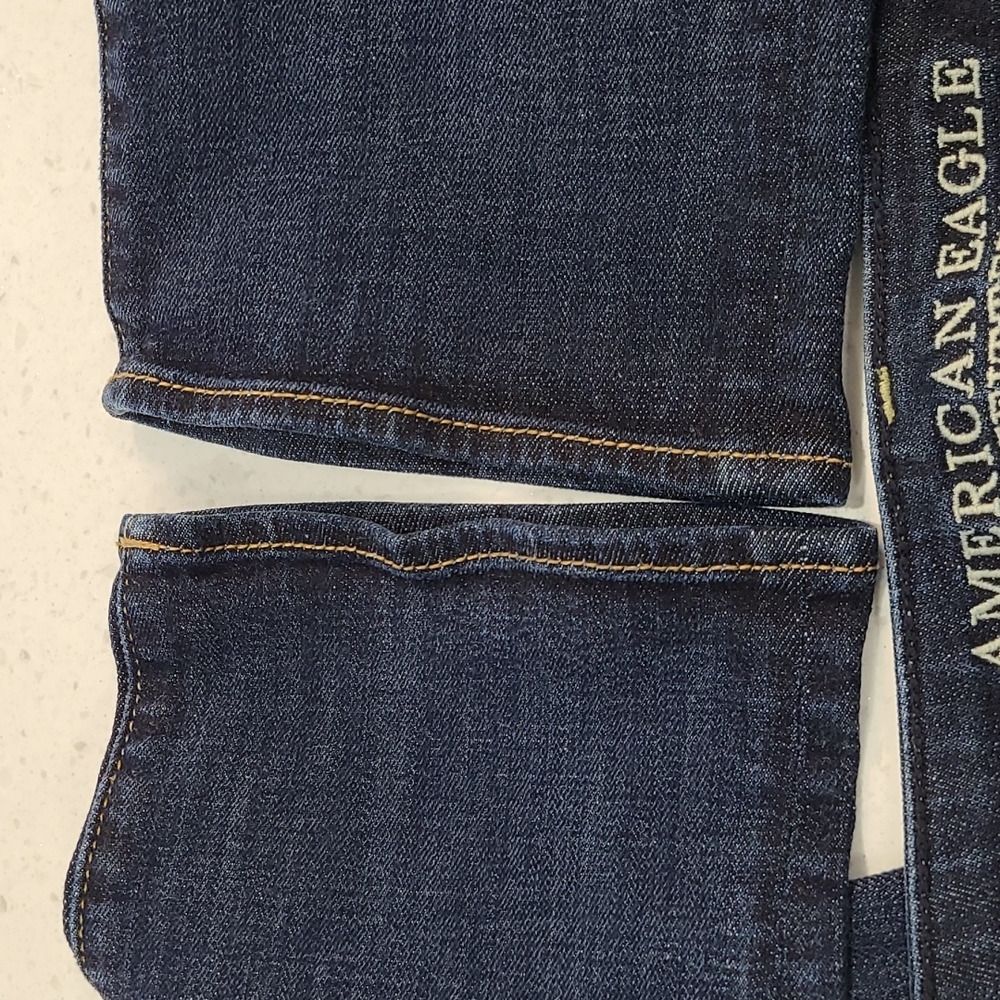 American Eagle Artist Crop Size 8 - Picture 3 of 5